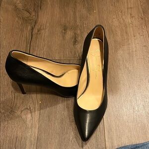 Elegant Black Leather Pumps